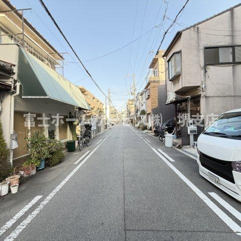 ロイヤル遠里小野の周辺