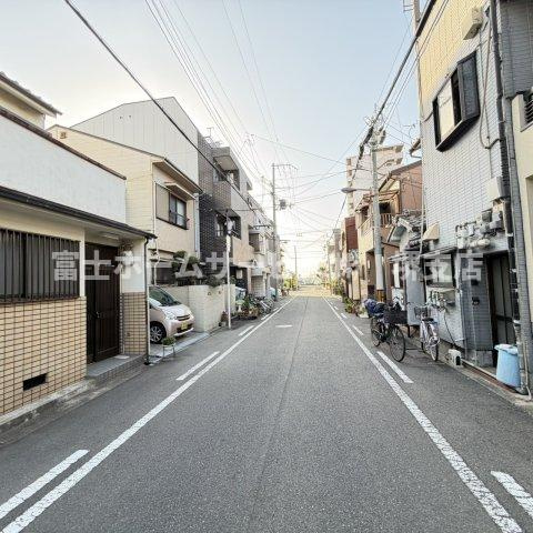 ロイヤル遠里小野の周辺