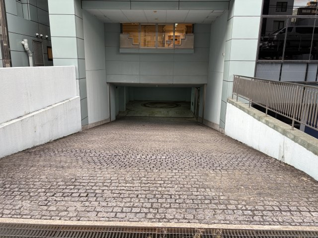 サムティフェイム新大阪Ⅰ号館のエントランス