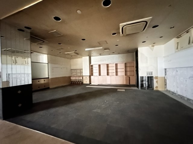 リアライズ近鉄八尾駅前ビルの内装