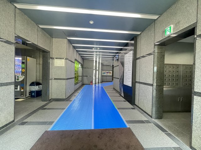 イトーピア扇町ビルのロビー