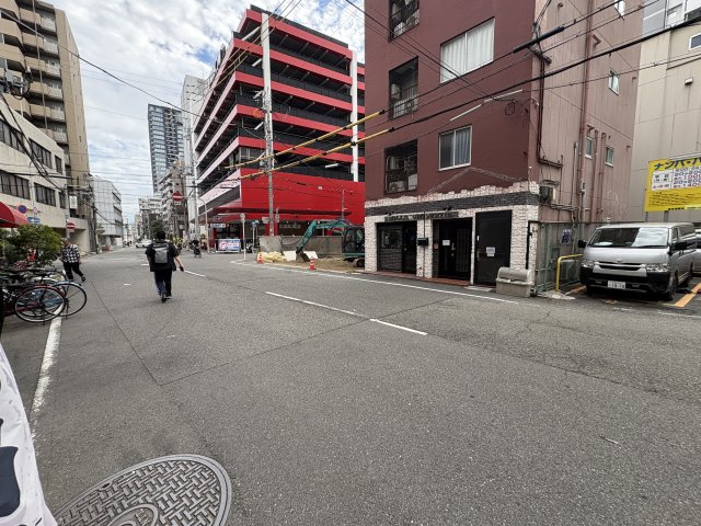 新川ビルの周辺