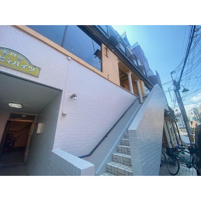 門真市幸福町２Ｆ飲食居抜き店舗の外観
