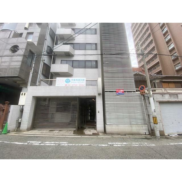 上本町３丁目１階路面テナントの外観