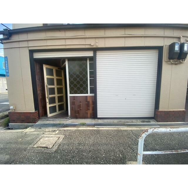 守口市寺方錦通２丁目の店舗一部の外観