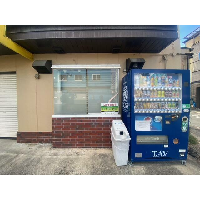 守口市寺方錦通２丁目の店舗一部の外観