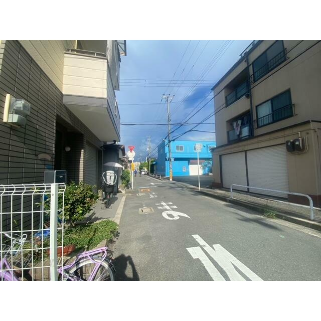 守口市寺方錦通２丁目の店舗一部の周辺