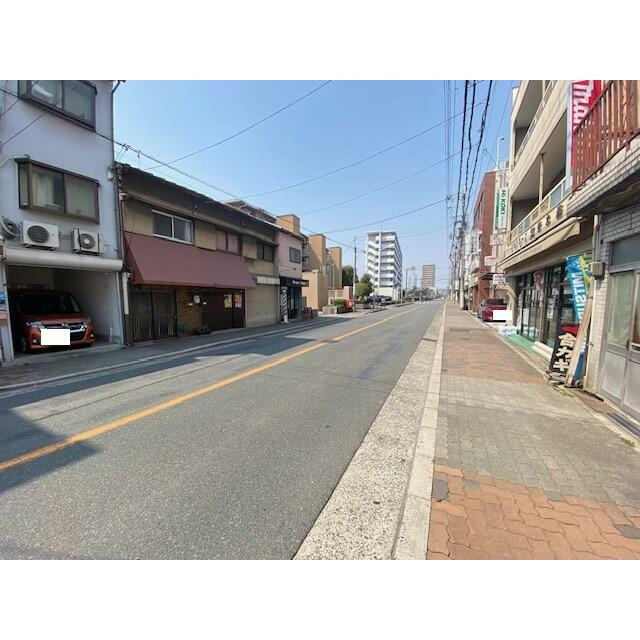 高殿４丁目店舗・倉庫の周辺