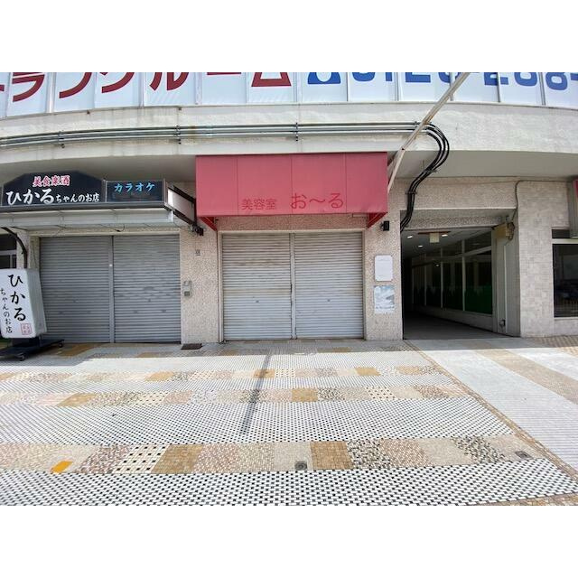 グレース寝屋川Ⅰ　１階路面店舗の外観