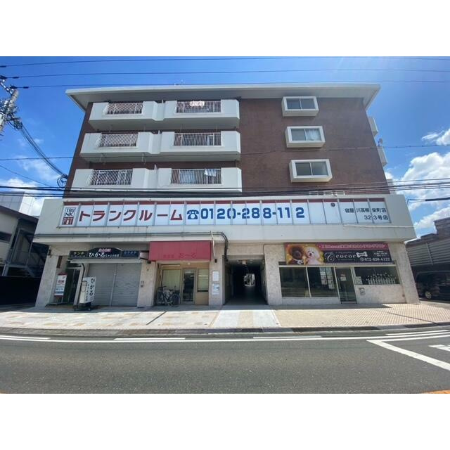 寝屋川市高柳栄町の店舗一部