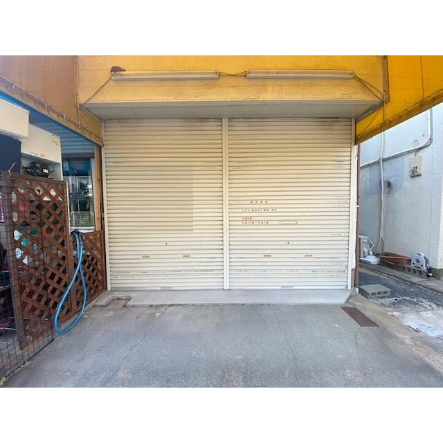 寝屋川市成田南町店舗付住宅の外観