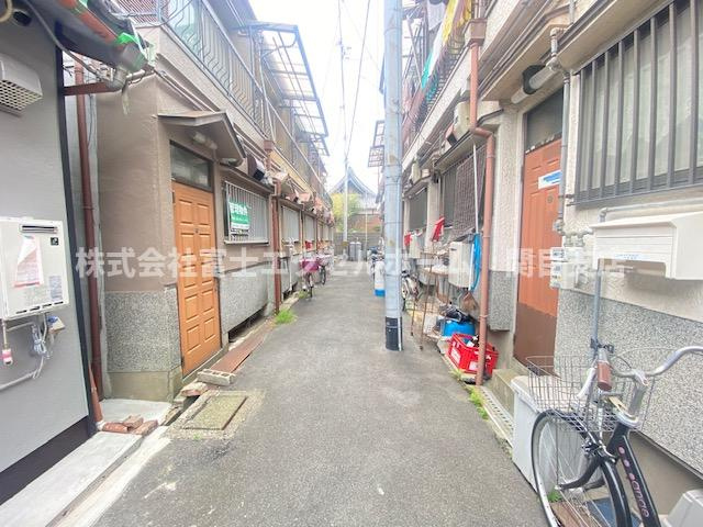 守口市寺方元町２丁目の事務所の周辺