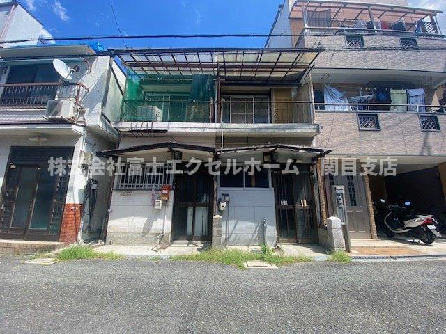 四條畷市江瀬美町英ホ戸建ての外観