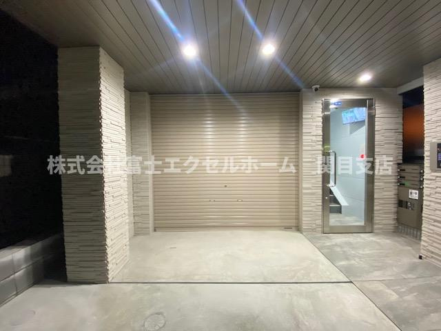 ブロス森小路の外観