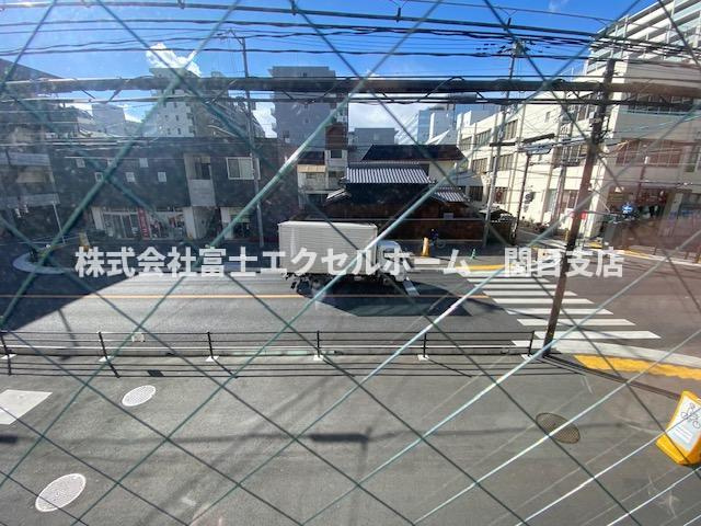 大松ペンシルビルの周辺