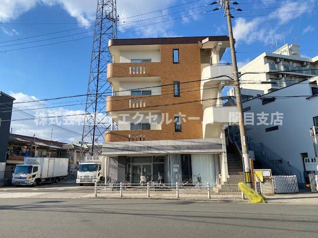 ロータリーマンションの外観