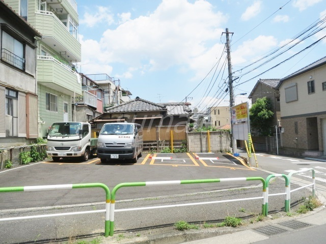 モンシャトー本蓮沼のその他|物件向かいにコインパーキングあります！