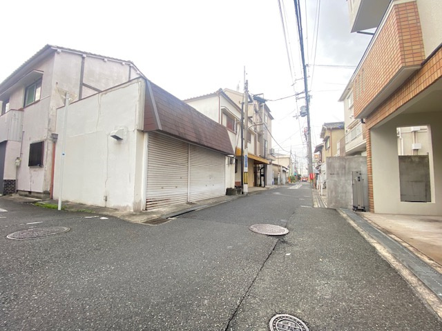 寝屋川市春日町店舗付き住宅の周辺