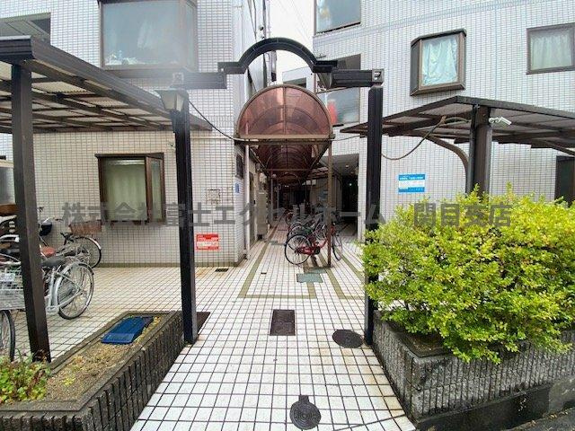 オペルAの外観