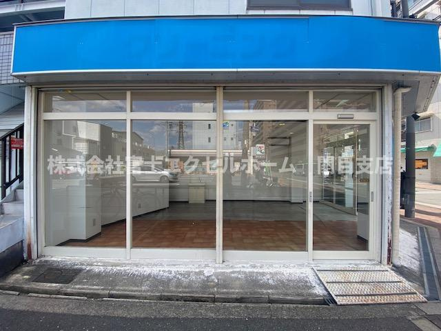 ええハウスの外観