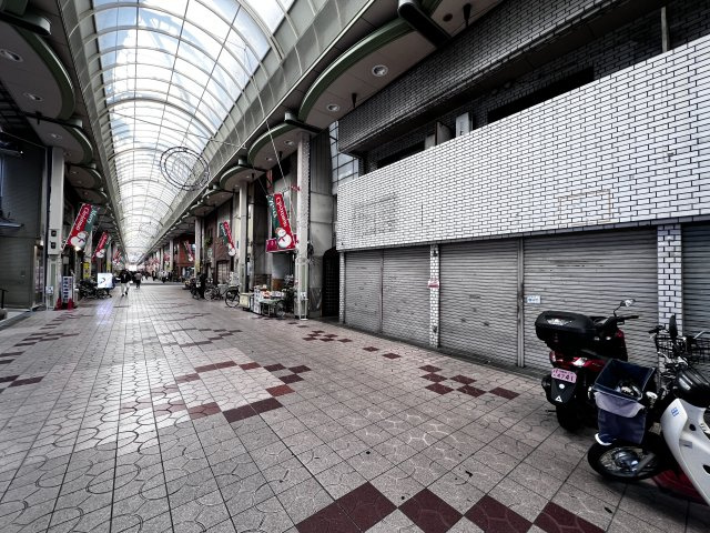 アドネスビル店舗の周辺