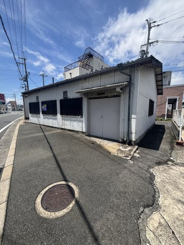 東鴻池町１丁目貸倉庫の外観
