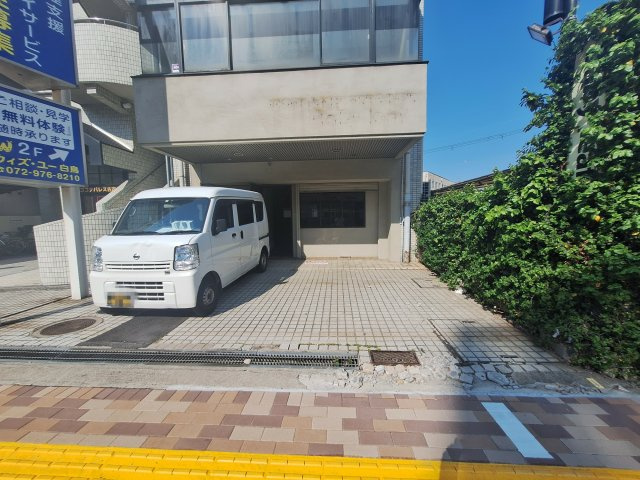 ココナパレス古市の駐車場