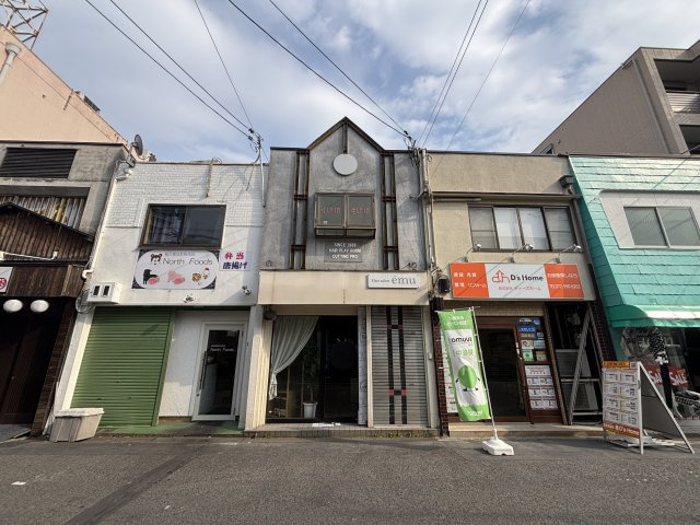 八尾市北本町１丁目の住宅付店舗戸建