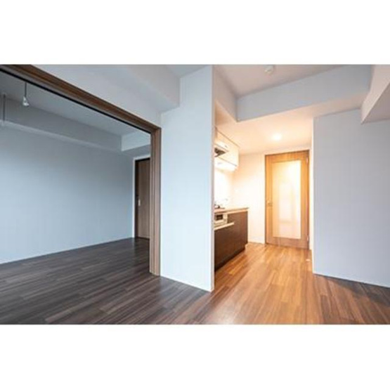 【内装】 | ※写真は同タイプ住戸です。