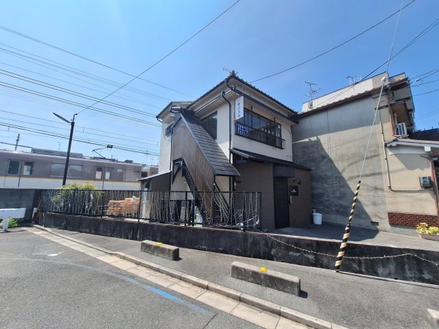 メッサジオの外観