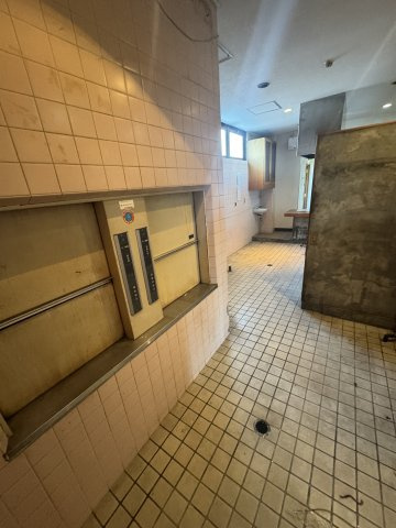 放出東３丁目１棟店舗・事務所のロビー