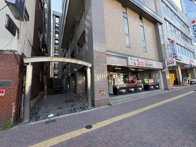 FUKUE BLDの駐車場