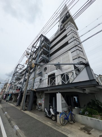 キューブAMXの外観