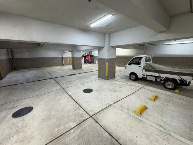 FUKUE BLDの駐車場