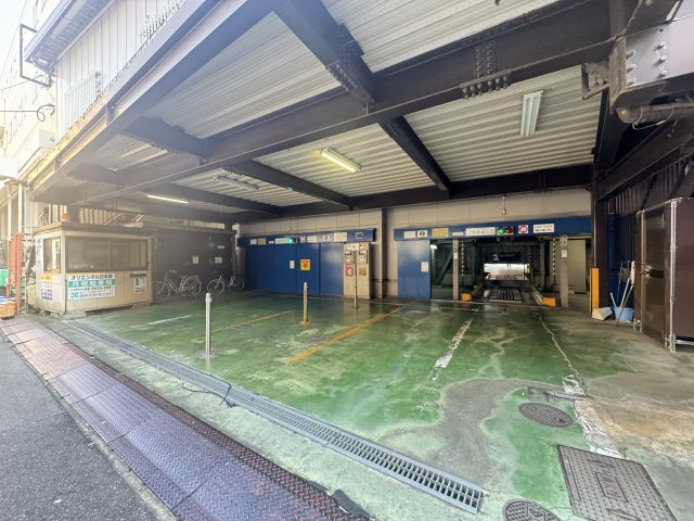 大阪市浪速区日本橋東２丁目の事務所の駐車場