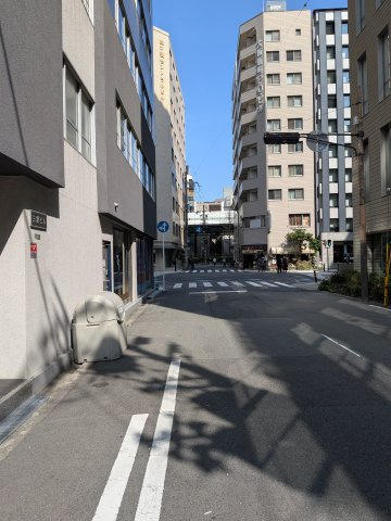 三愛ビルの周辺