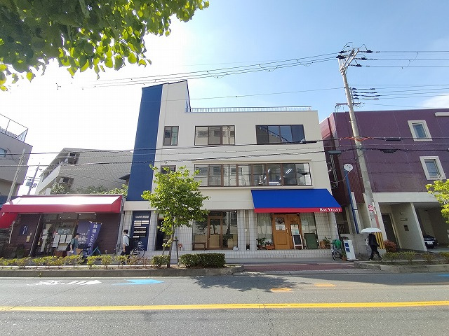 豊中市南桜塚１丁目の店舗事務所