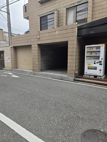 エフアール丸山通の駐車場