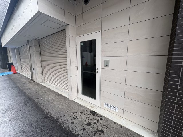 セレニテ夕陽丘エクラのエントランス