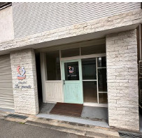 東中本2丁目1階路面店舗の外観