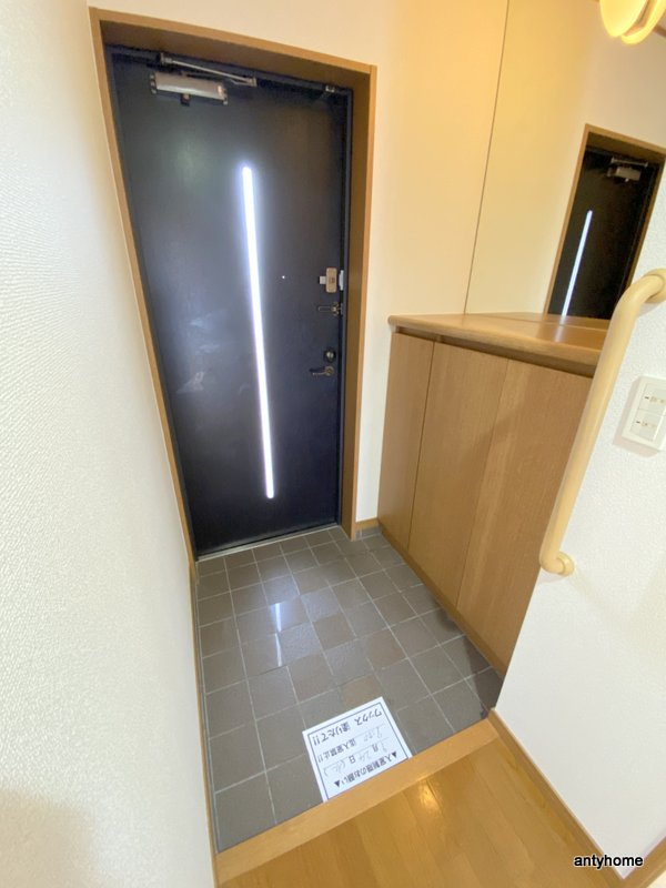 パークヒルズゼンボー大手前　仲介手数料無料の玄関
