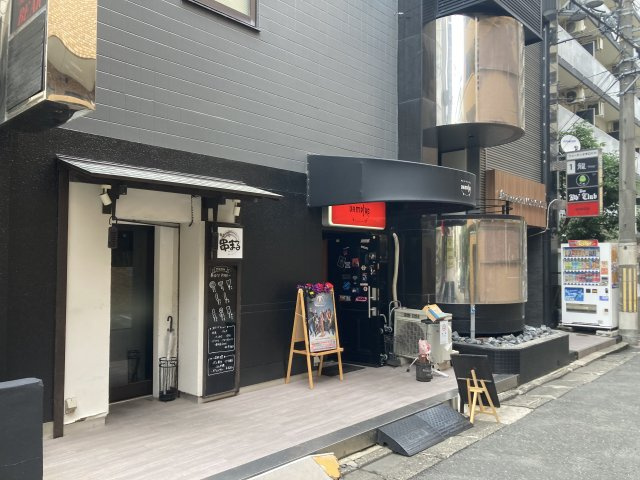 守口市河原町の店舗事務所の外観