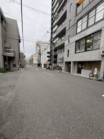 エルム小谷の駐車場