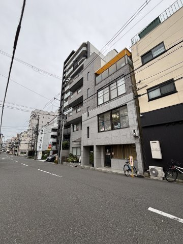 エルム小谷の外観