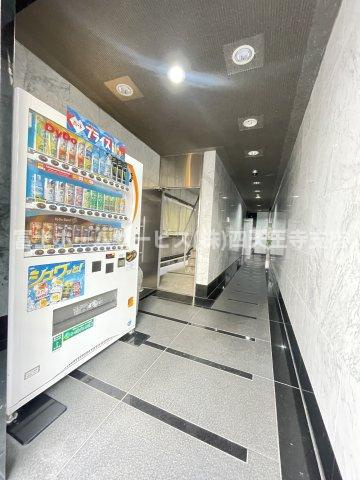 ルネサンス同心ビルのエントランス