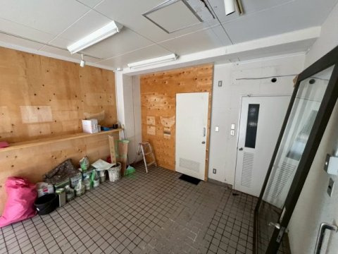 北浜店舗ビルのロビー