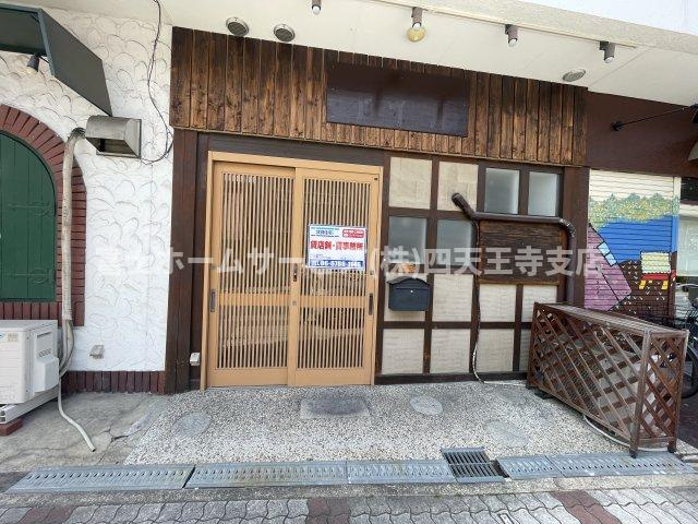 辻本マンションのエントランス