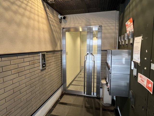 大阪市中央区徳井町２丁目の店舗事務所のロビー
