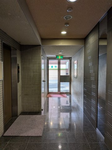 フェスタ江戸堀のロビー