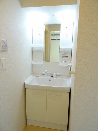 【洗面所】 | 忙しい朝に便利なシャンプードレッサー